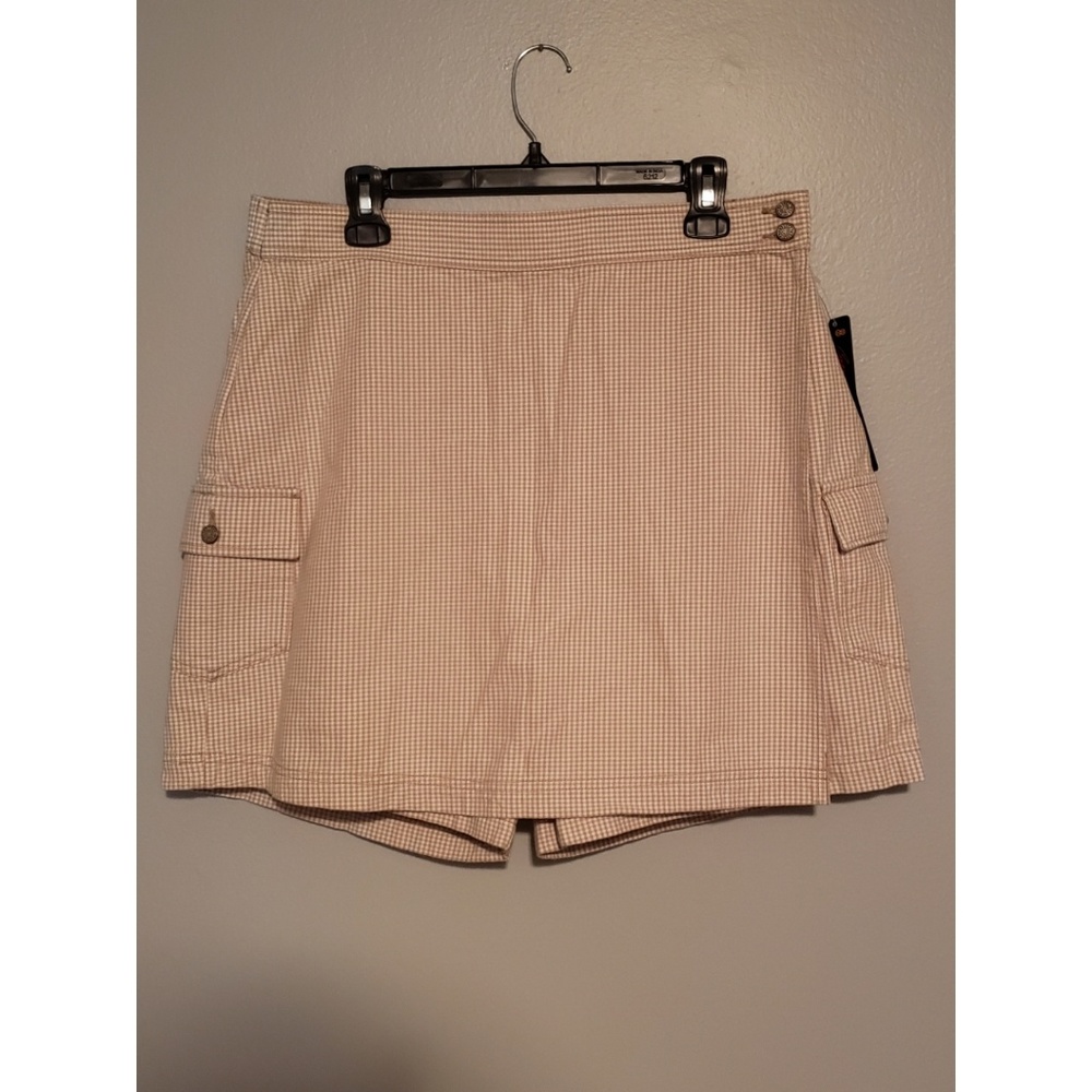 🌻🌻Nwt Gingham checked skort size 14